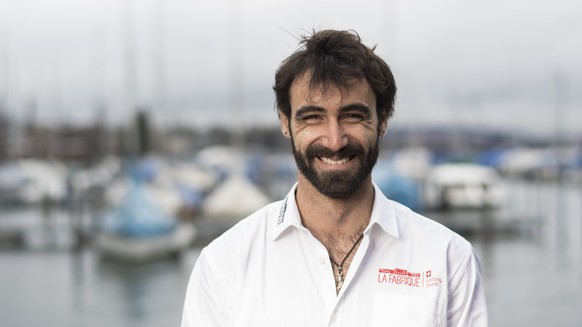 Der Schweizer Segler Alan Roura posiert vor der Medienkonferenz anlaesslich seiner Vorbereitung zum &quot;Vendee Globe&quot;, aufgenommen am Donnerstag, 1. Februar 2018 in Zuerich. (KEYSTONE/Ennio Lea ...