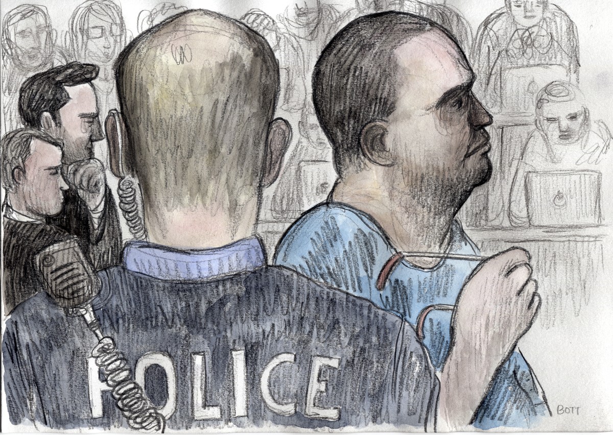 GERICHTSZEICHNUNG - Un dessin montre Fabrice A., meurtrier presume d'Adeline, droite, sur le banc des accuses entoure d'un policier et de ses avocats Me Leonardo Castro, et Me Yann Arnold, g ...