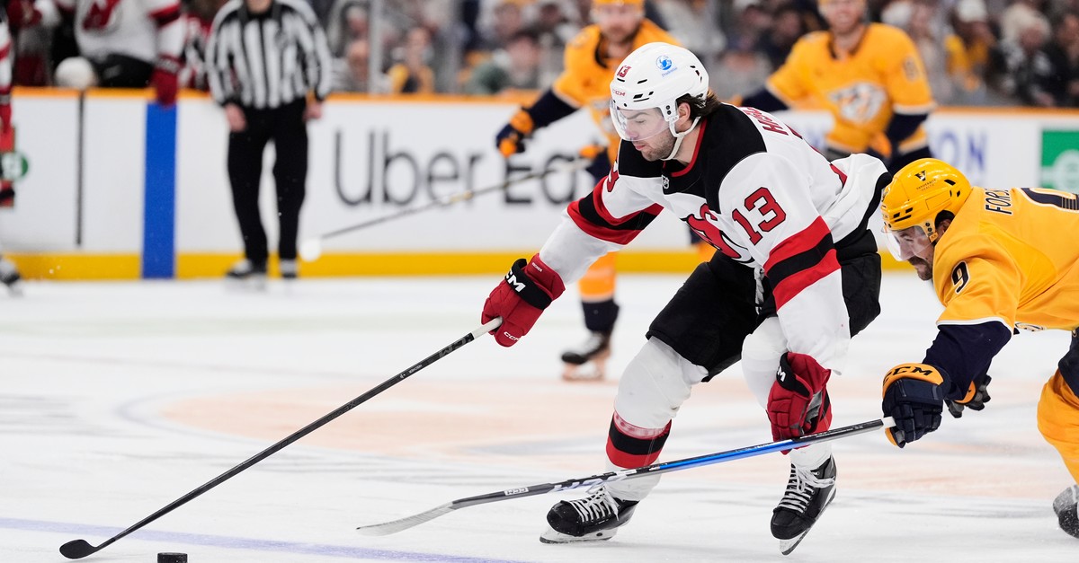 Doppelpack: Hischier schiesst die Devils gegen Nashville zum Sieg – Moser verteilt Fäuste