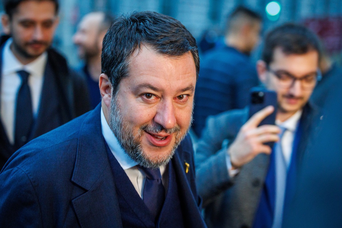epa11663846 The Federal Secretary of Italy's Lega Nord party, Matteo Salvini, arrives at a meeting of Patriots for Europe in Brussels, Belgium, 17 October 2024. Patriots for Europe is the third l ...