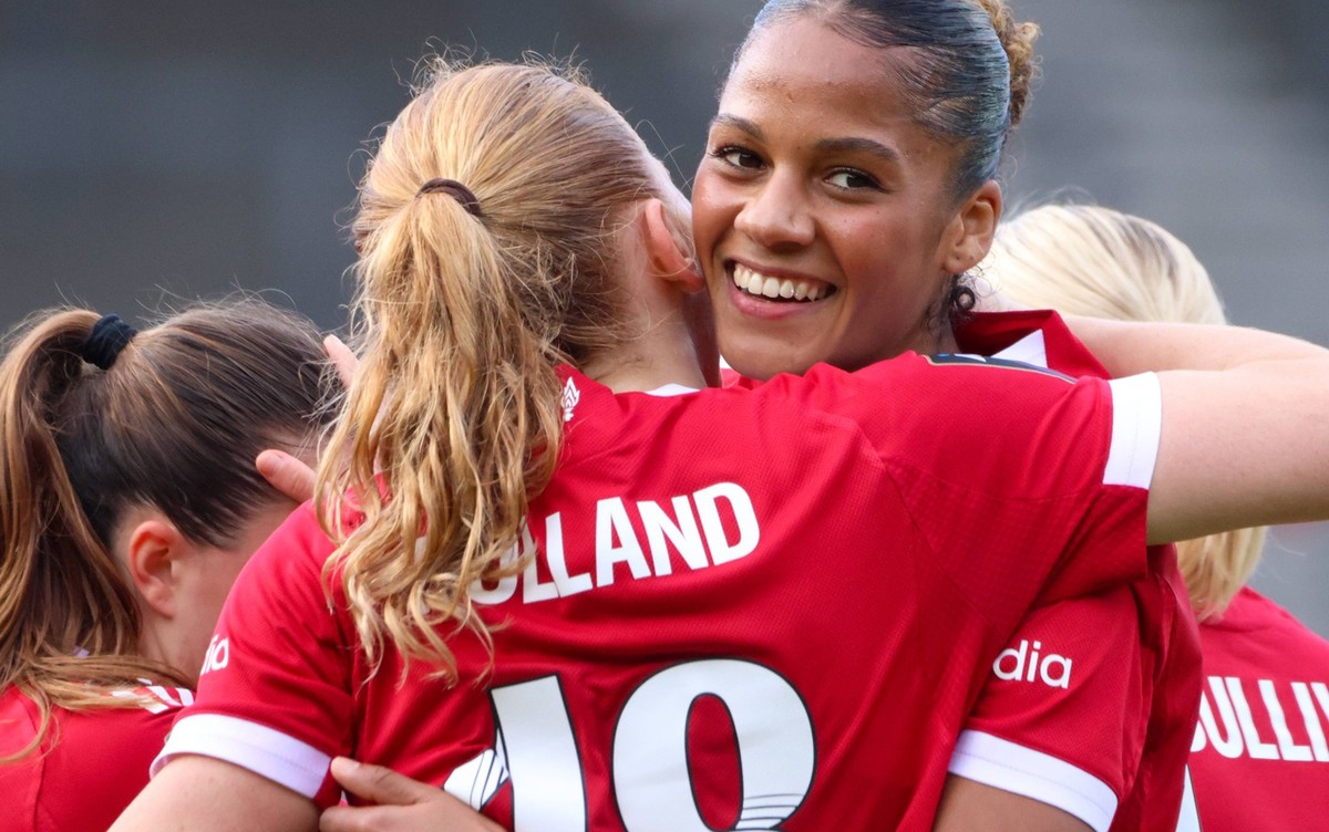 Liverpool FC Women v Aston Villa Women - Women s Super League 25/26 Liverpool s Aurelie Csillag scores their team s fourth goal of the match and celebrates with Ceri Holland against Aston Villa - Wome ...