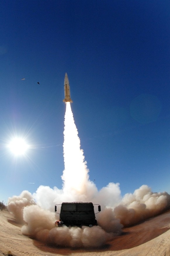 Die ATACMS-Rakete kann vom HIMARS (im Bild) oder dem Raketenwerfersystem M270 abgefeuert werden.