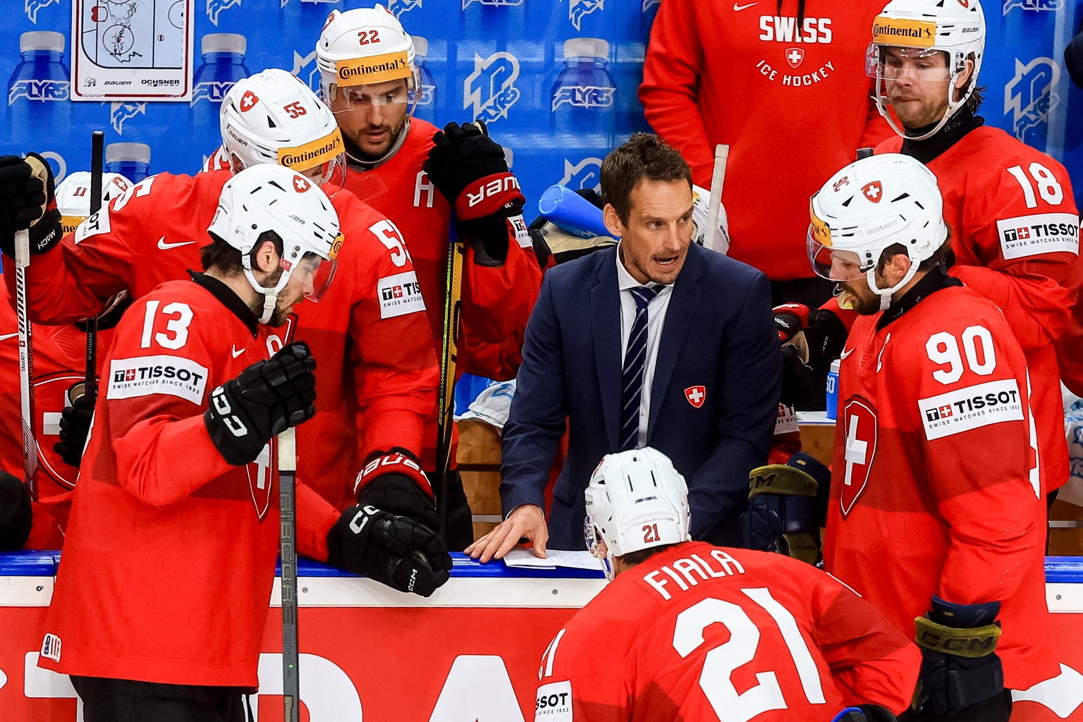 epa11369784 Switzerland&#039;s coach Patrick Fischer (3-L) reacts during the semi final match between Canada and Switzerland at the IIHF Ice Hockey World Championship 2024 at Prague Arena, in Prague,  ...