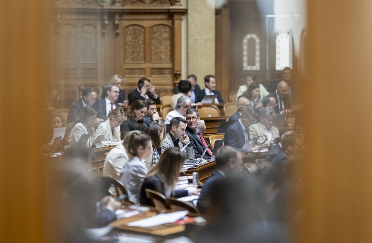 Die Mitglieder des Parlaments behandeln die ersten Debatten des Tages, an der Fruehjahrssession der Eidgenoessischen Raete, am Mittwoch, 5. Maerz 2025 im Nationalrat in Bern. (KEYSTONE/Alessandro dell ...