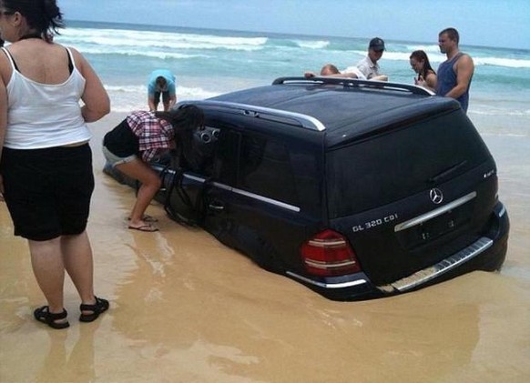 Auto am Strand