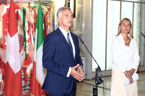 Burkhalter beim Besuch in Italien.