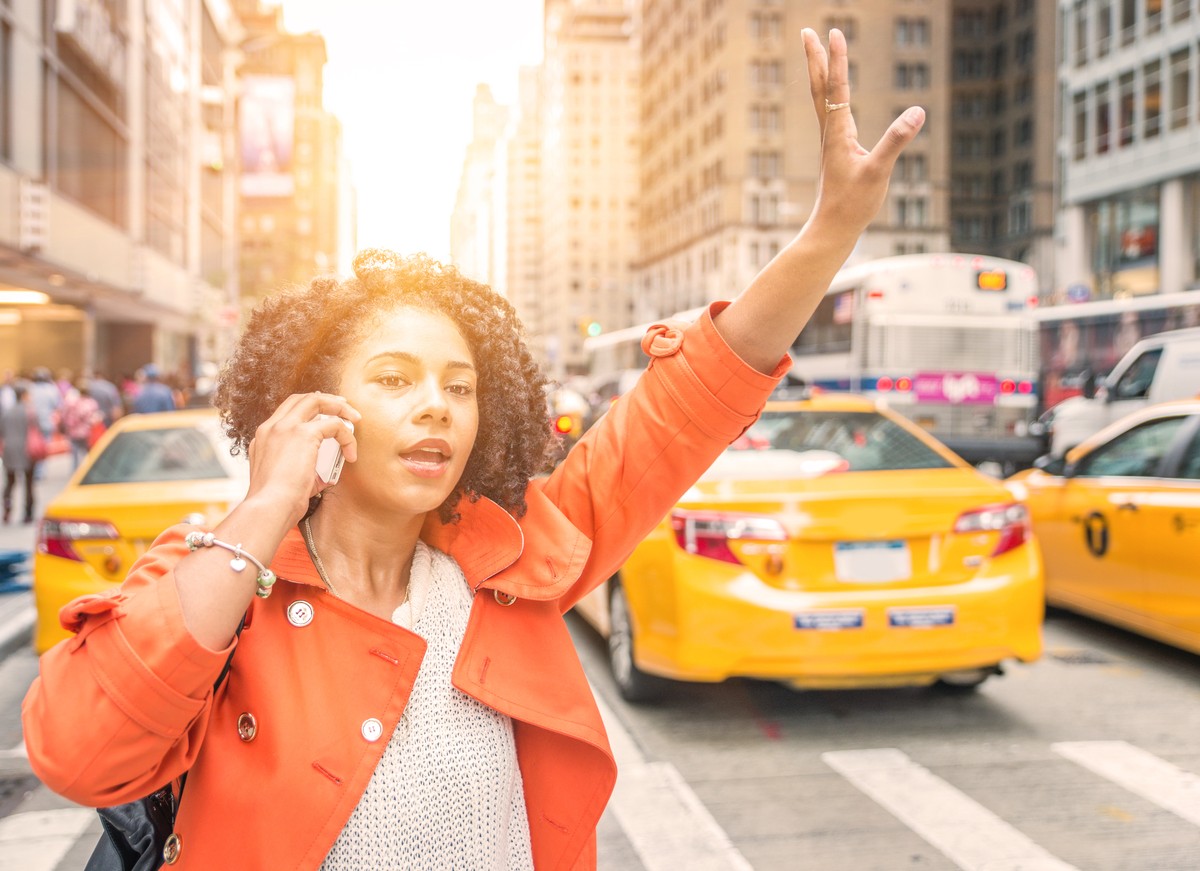 new york taxi rush hour stossverkehr pendler stress handy mobile