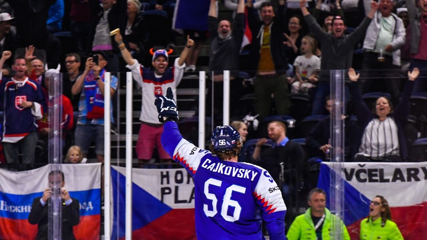 epa06725954 Michal Cajkovsky of Slovakia celebrates after scoring a goal during the IIHF World Championship group A ice hockey match between Slovakia and France at the Royal Arena in Copenhagen, Denma ...