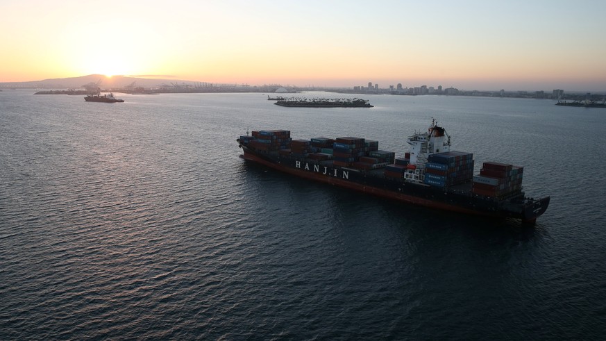 A Hanjin Shipping Co ship is seen stranded outside the Port of Long Beach, California, September 8, 2016. REUTERS/Lucy Nicholson