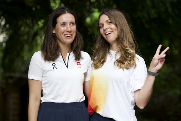 Switzerland&#039;s golf athletes Albane Valenzuela, left, and Morgane Metraux, right, pose at the Maison Suisse during a press conference at the 2024 Paris Summer Olympics in Paris, France, Sunday, Au ...