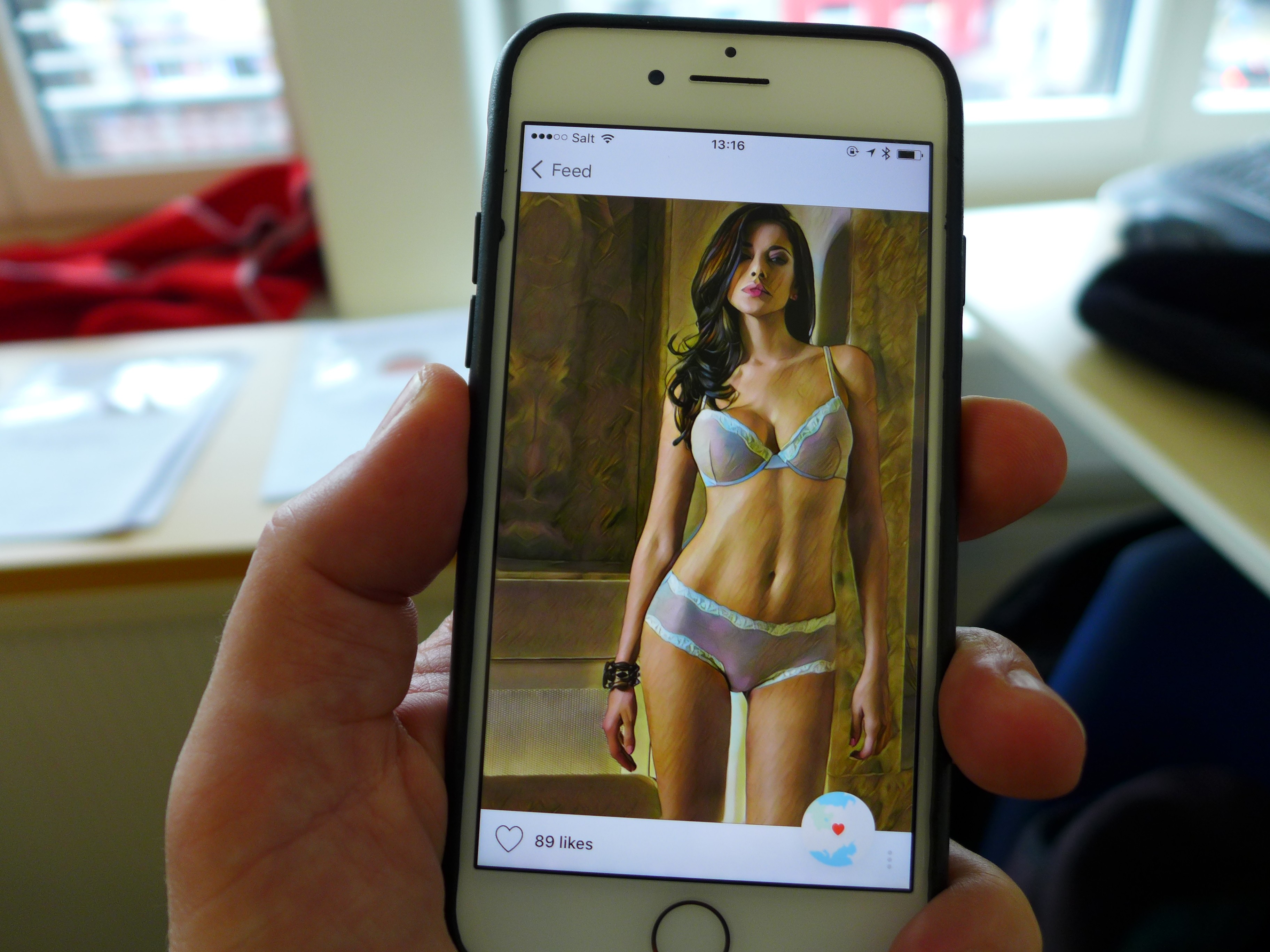 Prisma fürs iPhone und für Android ist benutzerfreundlicher geworden – und zeigt mehr nackte Haut.