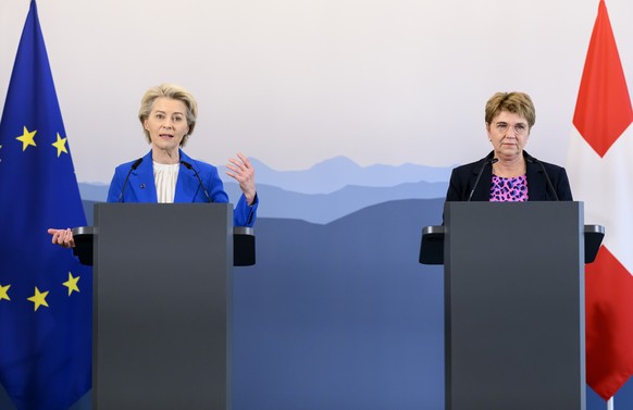 epa11787125 European Commission President Ursula von der Leyen (L) and Swiss Federal President Viola Amherd (R) speak during a press conference in Bern, Switzerland, 20 December 2024. The president of ...