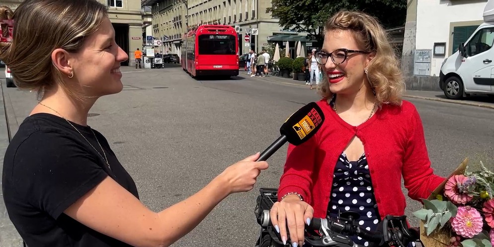 Im Video siehst du wieviel Bernerinnen und Berner über den 1. August (nicht) wissen.