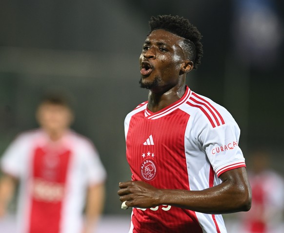 epa10818154 Mohammed Kudus of Ajax celebrates scoring the 1-0 during the UEFA Europa League play-off round, 1st leg soccer match between Ludogorets and Ajax in Razgrad, Bulgaria, 24 August 2023. EPA/V ...