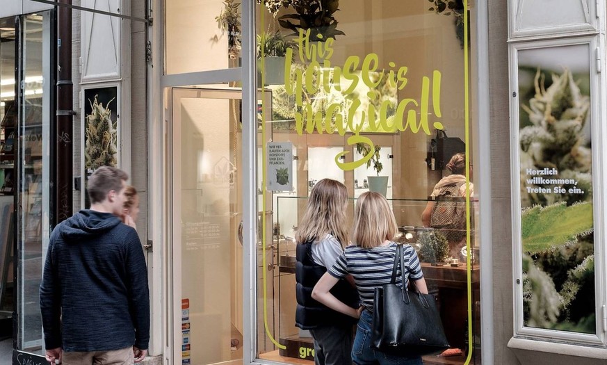 Zurück in die 90er: In Basel gibt es mehr Hanfläden als Parkhäuser