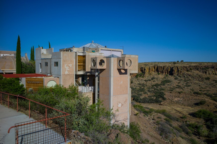 Gegenentwurf zu Suburbia: Arcosanti.