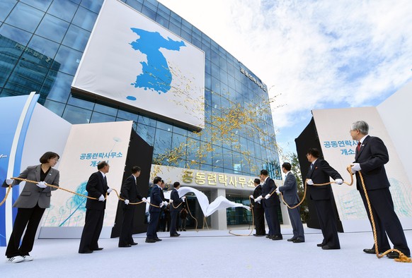 epa08487618 (FILE) - South Korean and North Korea delegates take part in an opening ceremony for the Inter-Korean liaison office in Kaesong, North Korea, 14 September 2018. (reissued 16 June 2020). Ac ...