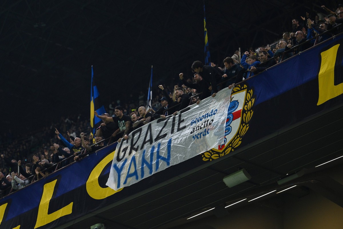 Ec Milano 13/10/2026 - Champions League / Inter-Brugge / foto Emanuele Comincini/Image nella foto: tifosi Inter PUBLICATIONxNOTxINxITA