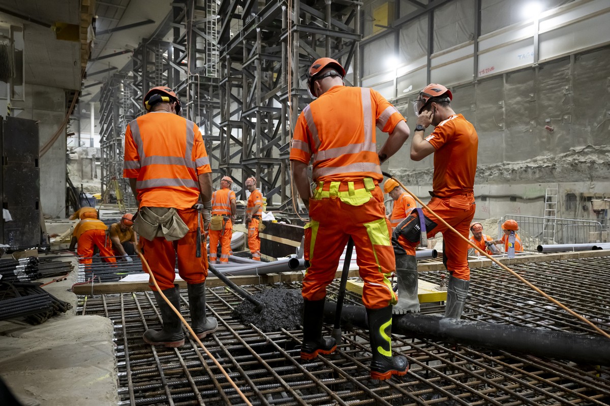 * Benno Nussberger, Gesamtprogrammleiter Ausbau Knoten Bern, SBB..* Adrian Wildbolz, Gesamtprojektleiter Ausbau Bahnhof Bern, RBS..* Reto Zurbuchen, Stadtingenieur, Leiter Tiefbauamt, Stadt Bern...bei ...