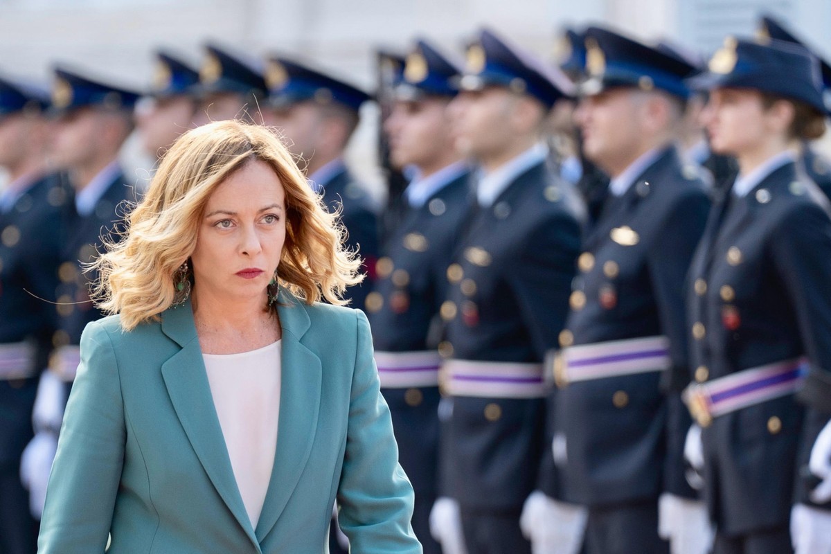 epa11673034 A handout picture made available by the Chigi Palace (Palazzo Chigi) Press Office shows Italian Prime Minister Giorgia Meloni arriving for a meeting with Emir of Qatar Sheikh Tamim bin Ham ...
