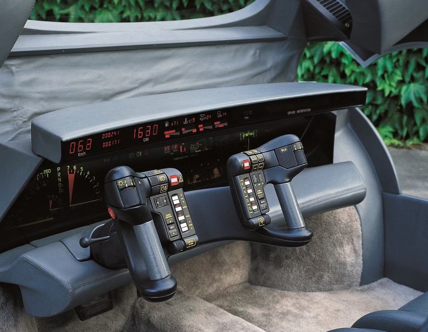 Oldsmobile Incas
The Oldsmobile Incas sedan concept featured a canopy front door and gullwing rear doors with an almost entirely glass roof and engine bay canopy. The 1986 concept by ItalDesign featur ...