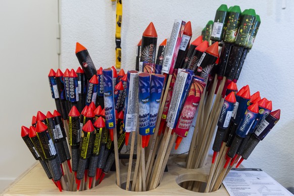 Besichtigung des Feuerwerkshop &quot;Knallfred&quot; in Bern, am Freitag, 27. Juli 2018. Die grosse Trockenheit gefaehrdet vielerorts das Feuerwerk am Nationalfeiertag. (KEYSTONE/Patrick Huerlimann)