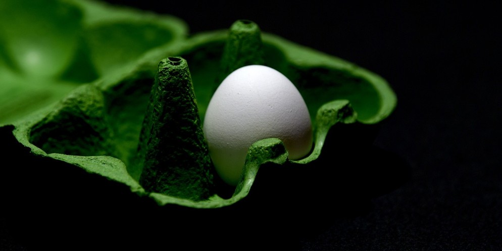 Wenn der Krieg in der Ukraine noch länger andauert, könnte es auch in der Schweiz zu einem Eier-Engpass kommen.