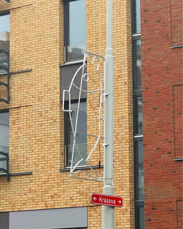 Kinder in Prag designen Weihnachtsbeleuchtung