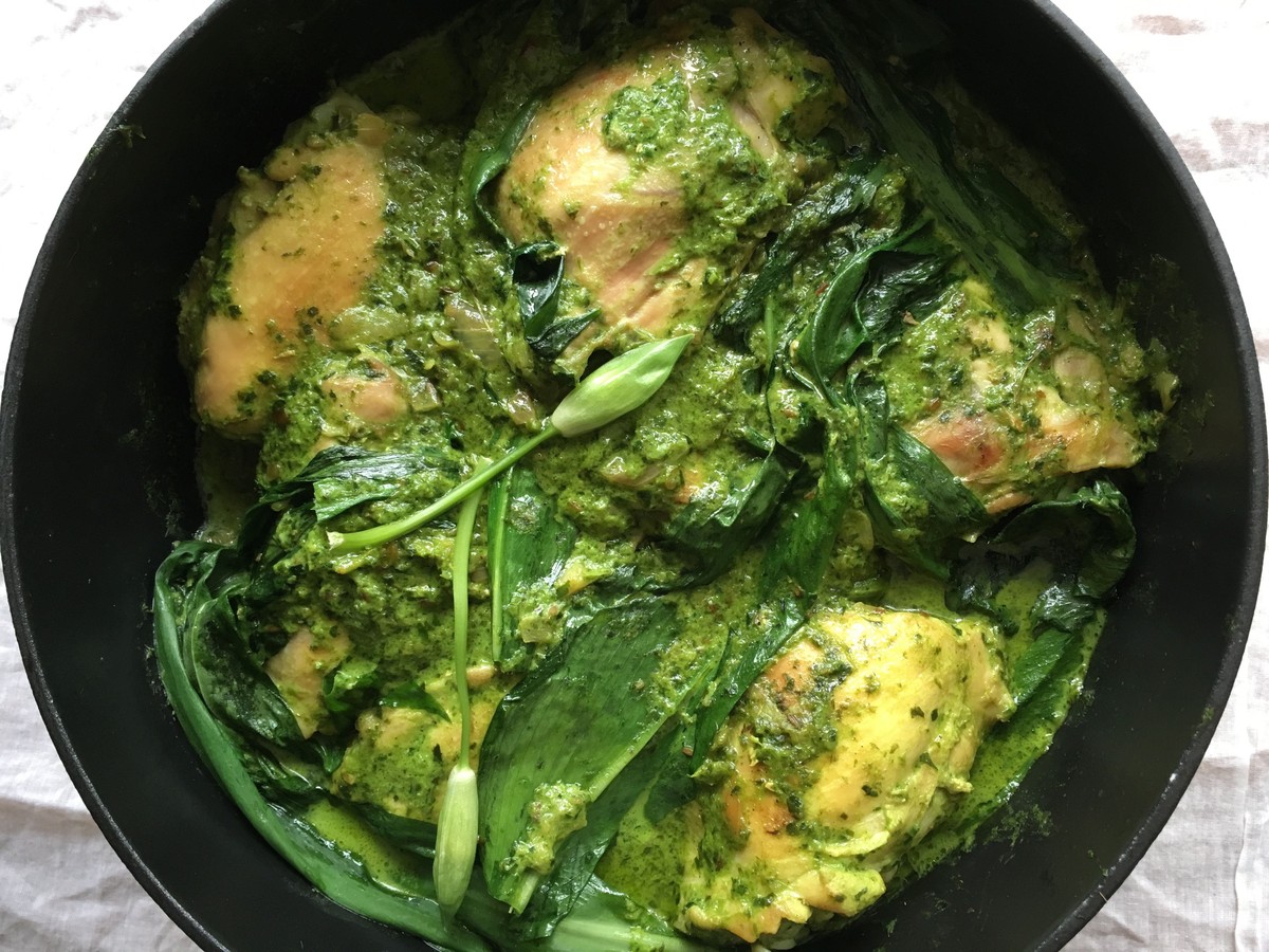 Bärlauch poulet curry essen food huhn fleisch indien http://meerasodha.com/wild-garlic-chicken-curry/