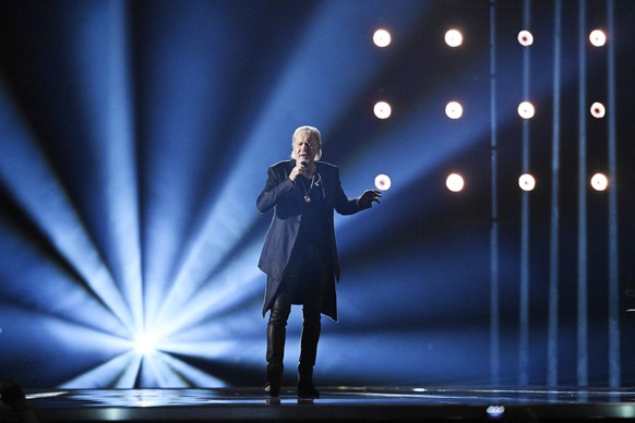 epa11322266 Johnny Logan sings Loreen&#039;s song &#039;Euphoria&#039; which won the final in 2012 during the first rehearsal of the first semi-final of the Eurovision Song Contest (ESC) at Malmo Aren ...