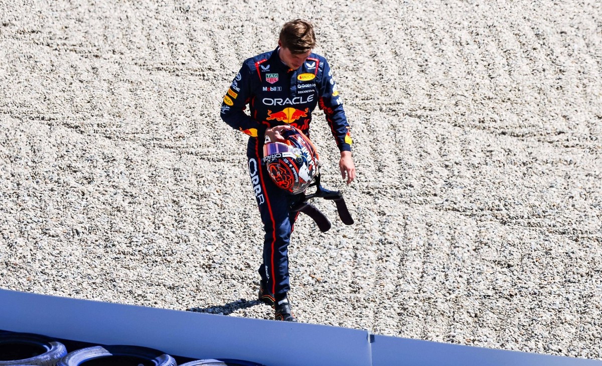 F1 - AUSTRIAN GRAND PRIX 2025 12 KIMI ANTONELLI Andrea ita, Mercedes AMG F1 Team W16, action crash, accident, VERSTAPPEN Max ned, Red Bull Racing RB21, during the Formula 1 MSC Cruises Austrian Grand  ...