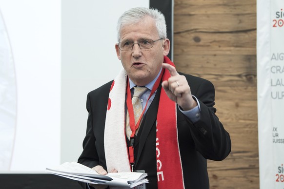 Hans Stoeckli, Staenderat SP-BE und Vizepraesident des Komitees Sion 2026 spricht anlaesslich dem Kick-off fuer die Olympiakandidatur Sion 2026, am Freitag, 20. Januar 2017, in Bern. (KEYSTONE/Peter S ...