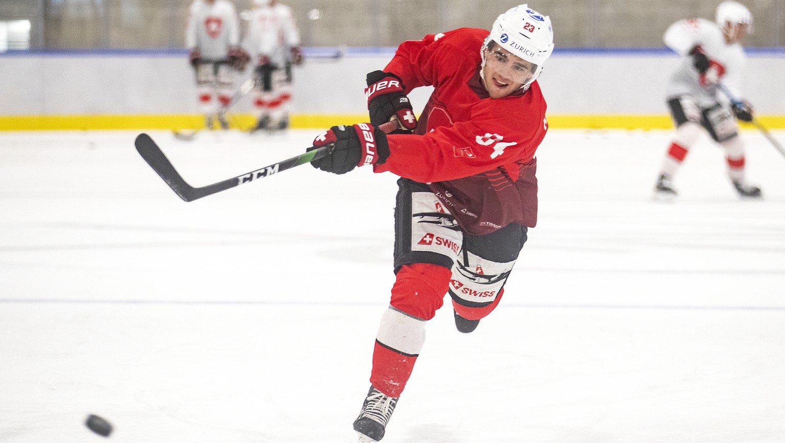 Nico Hischier waehrend dem Training im Prospect Camp der Schweizer Eishockey Nationalmannschaft, am Sonntag, 26. Juli 2020 im Sportzentrum OYM, in Cham.(KEYSTONE/Alexandra Wey)