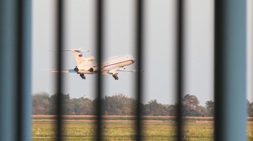 Schoigus Flugzeug startet in Bratislava: Zwei Anläufe, um nach Moskau zurückzukehren.&nbsp;