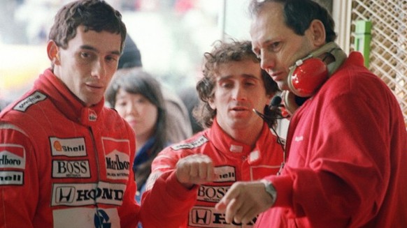 McLaren-Teamchef Dennis mit seinen Piloten Senna und Prost.