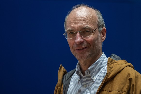 Pierre-Alain Bruchez, Anfuehrer des ersten Referendums gegen das Stromgesetz, vom Naturkomitee gegen das Stromgesetz, anlaesslich einer Medienkonferenz am Dienstag, 16. April 2024, in Bern. Am 9. Juni ...