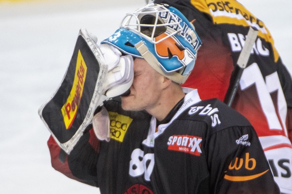 Berns Goalie Tomi Karhunen waehrend dem Meisterschaftsspiel der National League zwischen dem SC Bern und dem HC Davos, am Freitag, 29. November 2019, in der Postfinance Arena in Bern. (KEYSTONE/Marcel ...