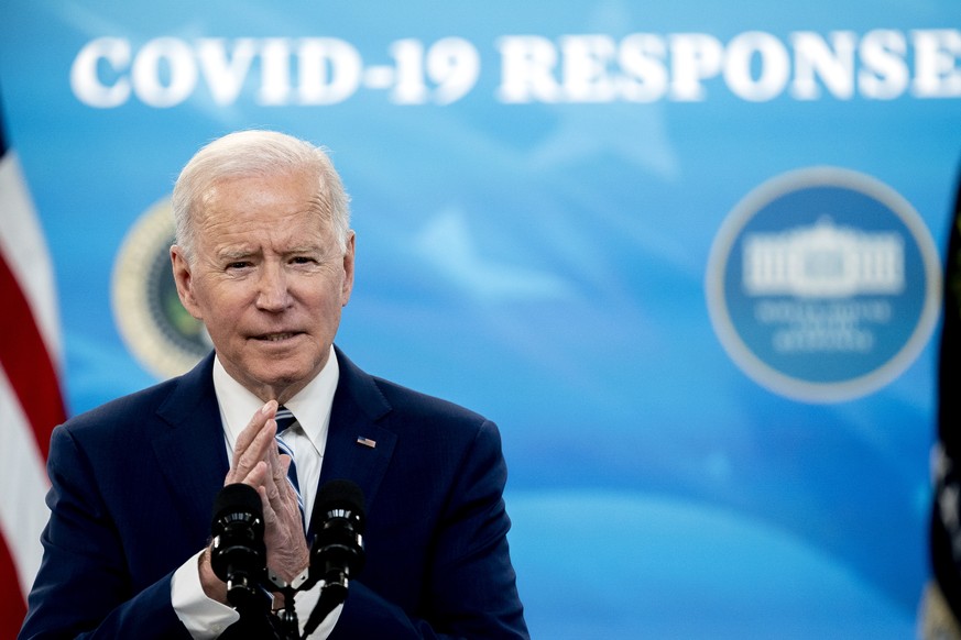 epa09105423 US President Joe Biden speaks on the state of the Covid-19 vaccine in the South Court Auditorium of the White House in Washington, DC, USA, on 29 March 2021. EPA/Stefani Reynolds / POOL