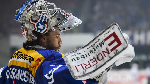 Klotens Goalie Luca Boltshauser, im siebten Eishockey Spiel der Ligaqualifikation der National League zwischen dem EHC Kloten und den SC Rapperswil-Jona Lakers, am Mittwoch, 25. April 2018, in der Swi ...