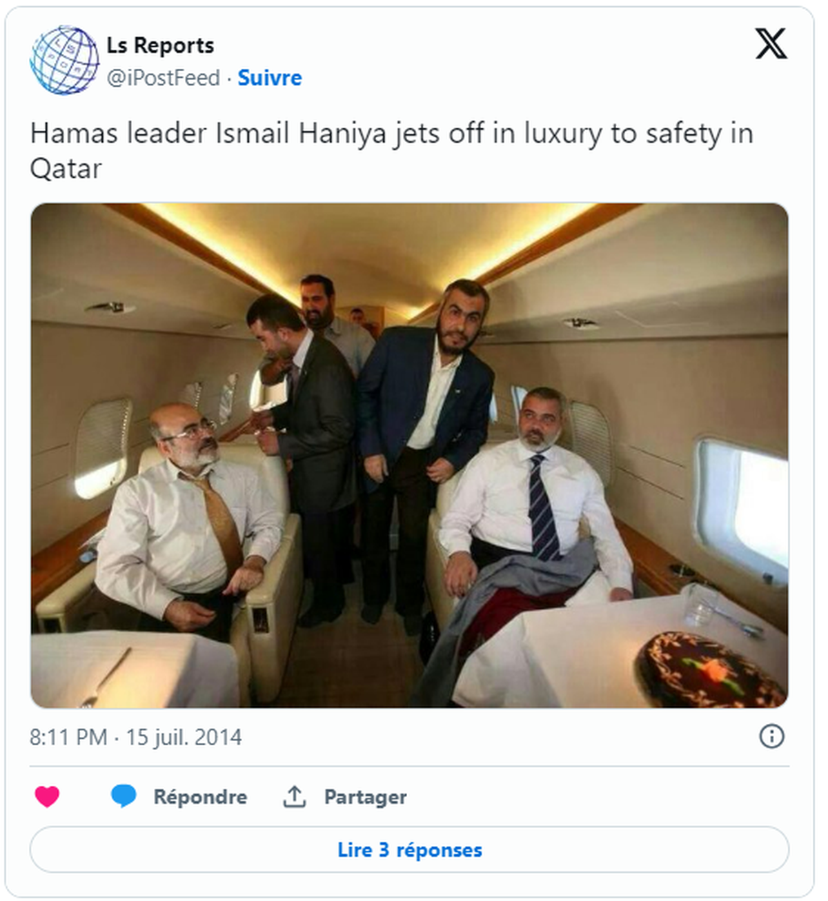 Le chef du Hamas Ismail Haniya lors d'un vol en jet privé