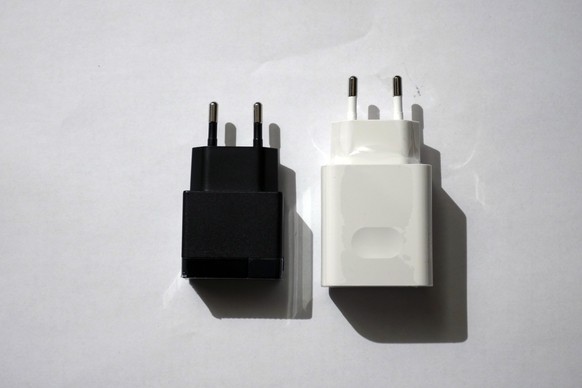 Power Adapter des Mate 9