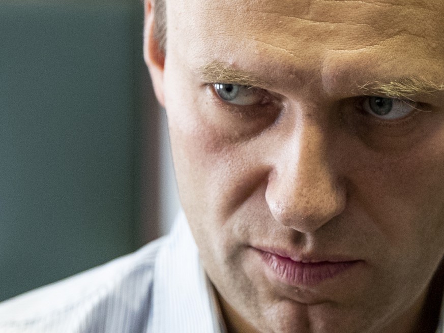 ARCHIV - Alexej Nawalny ist nach Angaben seiner Sprecherin mit Vergiftungserscheinungen auf einer Intensivstation in einem Krankenhaus. Er war zun