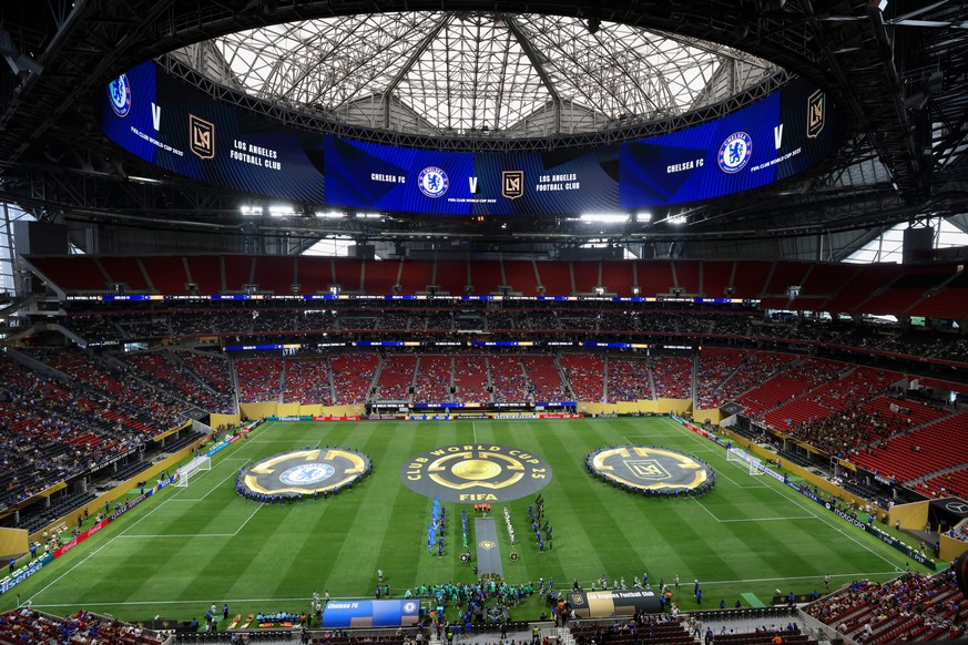 Chelsea and Los Angeles FC are introduced before their match in a Club World Cup Group D soccer match in Atlanta, Monday, June 16, 2025. (Jason Getz/Atlanta Journal-Constitution via AP)
CWC Chelsea Lo ...
