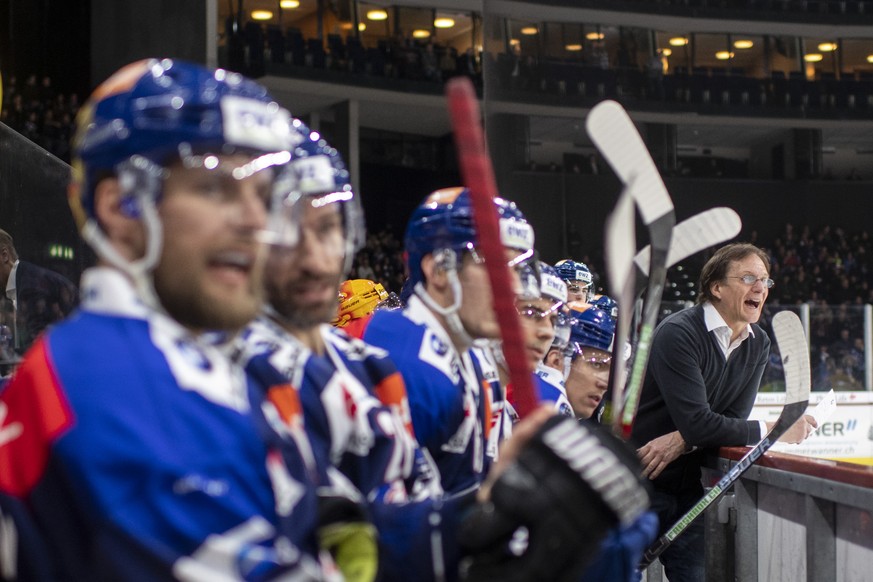 Zuerichs Cheftrainer Arno Cel Curto reagiert im Eishockeyspiel der National League zwischen den ZSC Lions und den SCL Tigers am Samstag, 19. Januar 2019, im Zuercher Hallenstadion. (KEYSTONE/Ennio Lea ...