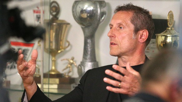 Aarau, 09.05.2015, Fussball Super League - MK Grasshopper Club Zuerich, Verwaltungsratspraesident Stephan Anliker (GCZ) bei der Pressekonferenz. (Marc Schumacher/EQ Images)