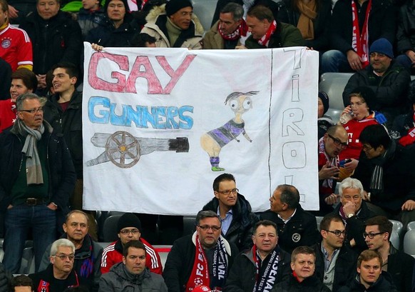 Das anstössige Plakat der Bayern-Fans.