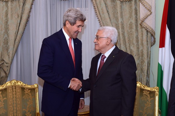 John Kerry und Mahmud Abbas in Kairo.