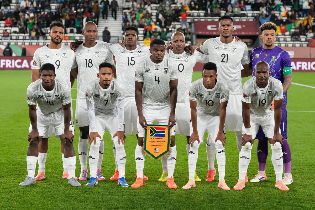 Team South Africa poses for a team picture ahead of the Africa Cup of Nations round of 16 soccer match between South Africa and Cameroon in Rabat, Morocco, Sunday, Jan. 4, 2026. (AP Photo/Themba Hadeb ...