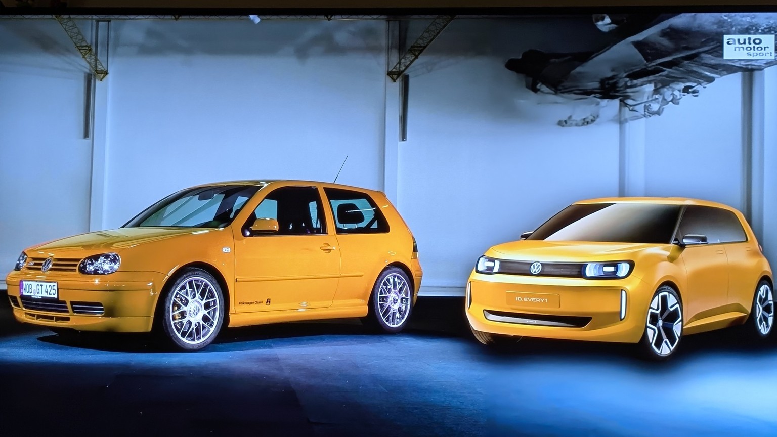 Das Design erinnert etwas an den Golf IV (links im Bild) aus den 90er-Jahren.