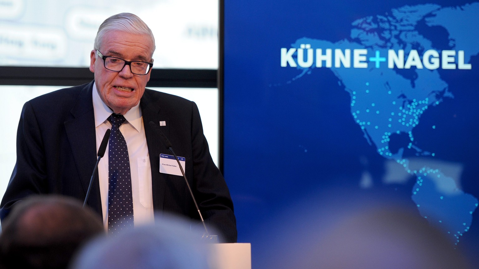 epa04591090 Klaus-Michael Kuehne, majority shareholder of logistics company Kuehne+Nagel and grandchild of the company&#039;s founder, delivers a speech during the celebrations for the company&#039;s  ...